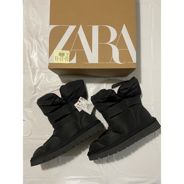 【新品/未使用/タグ付】ZARA フラットキルティングアンクルブーツ 40 | フリマアプリ ラクマ