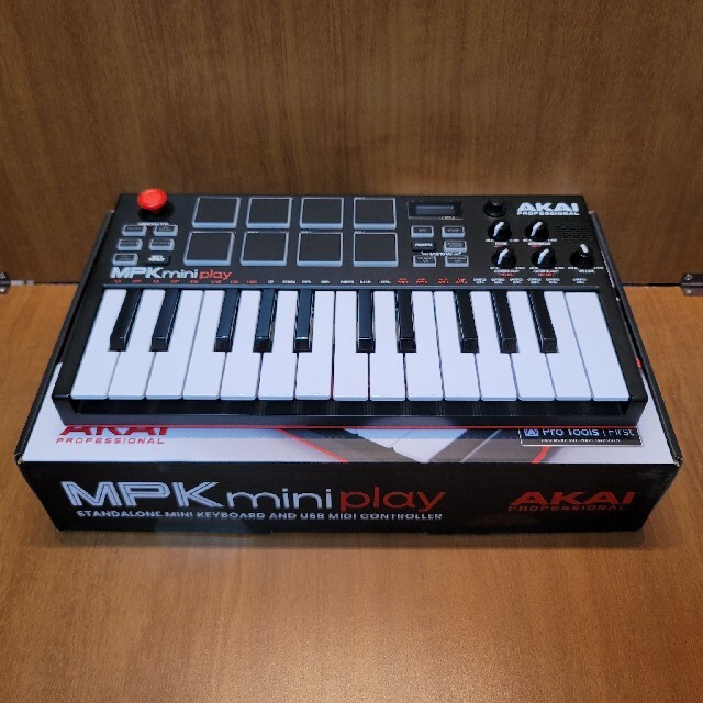 【みやパパ様専用】AKAI MPK mini play 楽器のDTM/DAW(MIDIコントローラー)の商品写真