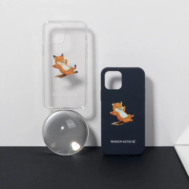 MAISON KITSUNE'(メゾンキツネ)のメゾンキツネ Chillax Fox iPhone12/12Pro (クリア) スマホ/家電/カメラのスマホアクセサリー(iPhoneケース)の商品写真