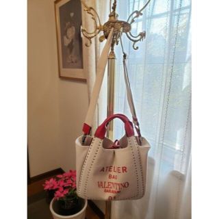 ヴァレンティノ(VALENTINO)の＊VALENTINO＊【アトリエ バッグ キャンバス ミディアム トート】(トートバッグ)