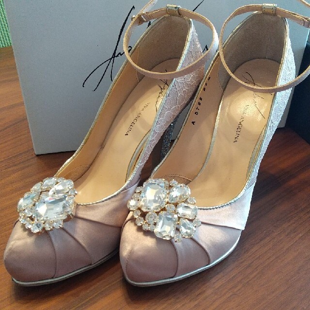 VIVA ANGELINA(ビバアンジェリーナ)のviva angelina パンプス レディースの靴/シューズ(ハイヒール/パンプス)の商品写真