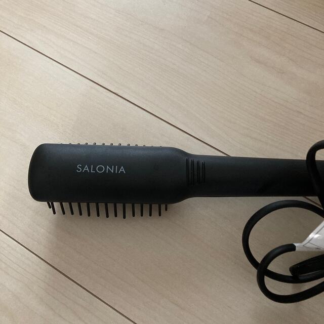 SALON(サロン)のSALONIA 専用です　ストレートヒートブラシスリム SL-012BKS スマホ/家電/カメラの美容/健康(ヘアアイロン)の商品写真