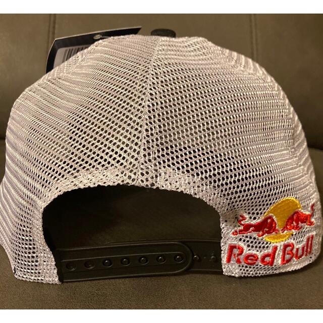 NEW ERA(ニューエラー)のRedBull レッドブルメッシュキャップ　ブラック　ホワイト　翌日発送 メンズの帽子(キャップ)の商品写真