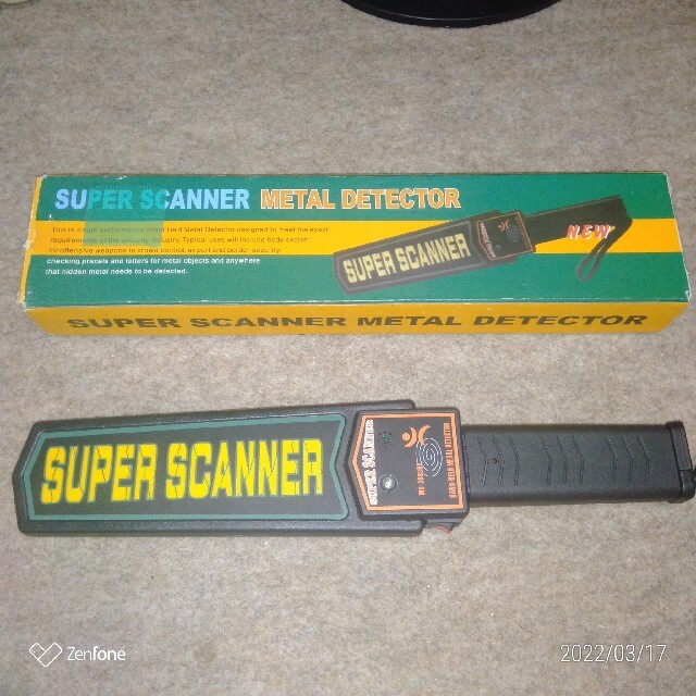 高精度金属探知器 super scaner metal detecter スマホ/家電/カメラのスマホ/家電/カメラ その他(その他)の商品写真