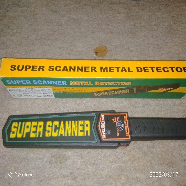 高精度金属探知器 super scaner metal detecter スマホ/家電/カメラのスマホ/家電/カメラ その他(その他)の商品写真