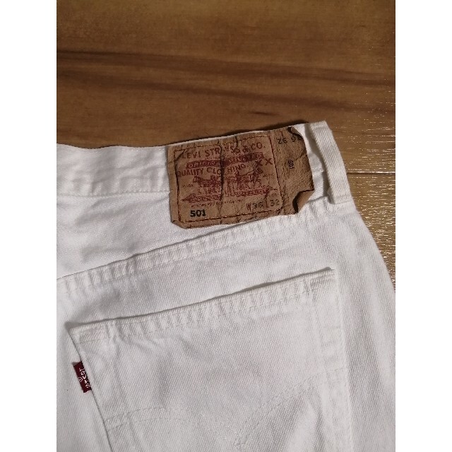 501(ゴーマルイチ)の90s アメリカ製 リーバイス 501 ホワイトジーンズ デニムパンツ w36 メンズのパンツ(デニム/ジーンズ)の商品写真