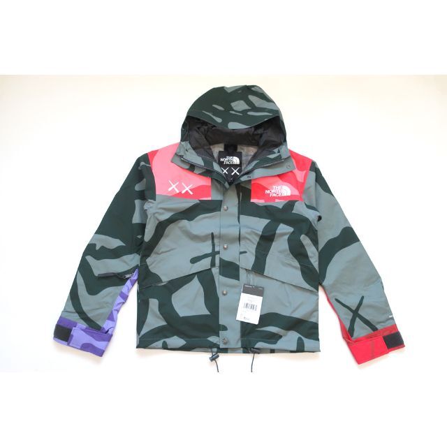 メンズ（XS)KAWS North Face Retro1986マウンティンジャケット