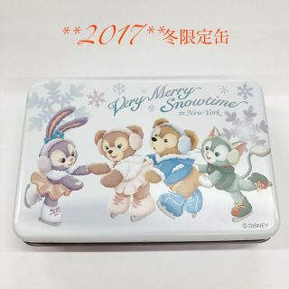 ディズニー(Disney)の2017冬季限定　ダッフィーお菓子の空き缶(小物入れ)