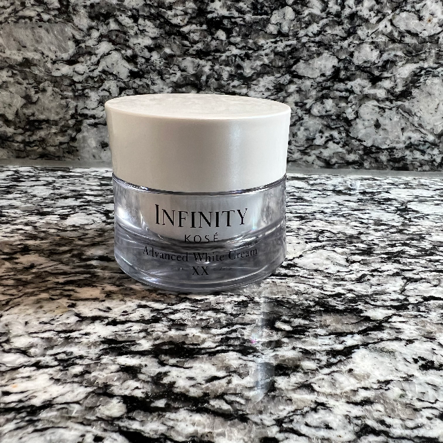 Infinity(インフィニティ)の【Infinity】アドバンスト ホワイト クリーム ＸＸ コスメ/美容のスキンケア/基礎化粧品(フェイスクリーム)の商品写真