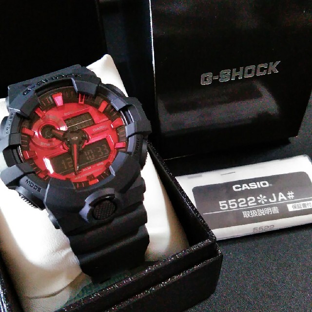 CASIO(カシオ)のG-SHOCK（ジーショック）GA-700AR-1AJF メンズの時計(腕時計(デジタル))の商品写真