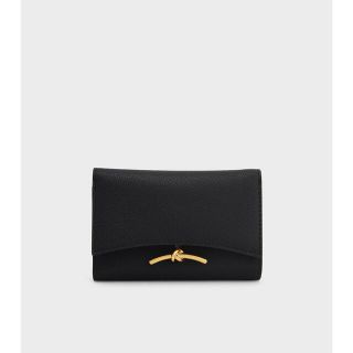 チャールズアンドキース(Charles and Keith)のHuxley Metallic-Accent Front Flap Wallet(財布)