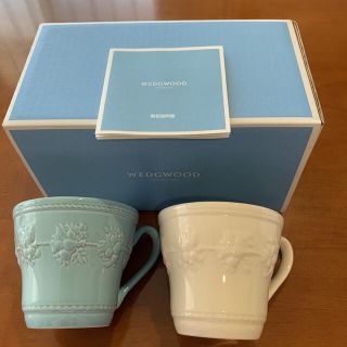 ウェッジウッド(WEDGWOOD)の【reke様】新品未使用　ウェッジウッド ペアマグカップ(グラス/カップ)