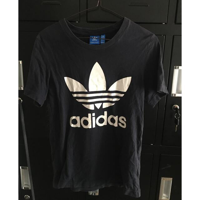 adidas(アディダス)のアディダス adidas オリジナルズ  Tシャツ  sizeXS ネイビー スポーツ/アウトドアのサッカー/フットサル(ウェア)の商品写真