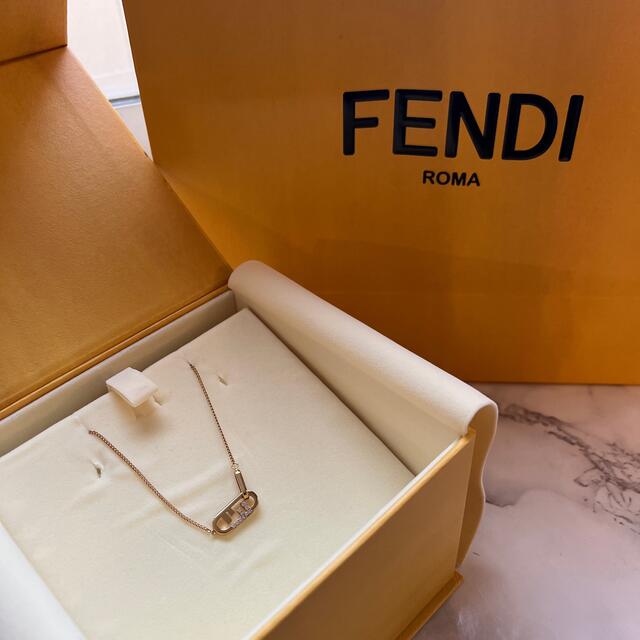 FENDI 新品　新作ネックレス