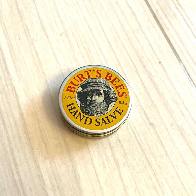 BURT'S BEES(バーツビーズ)のバーツビーズ　リップバーム　HAND SALVE コスメ/美容のスキンケア/基礎化粧品(リップケア/リップクリーム)の商品写真