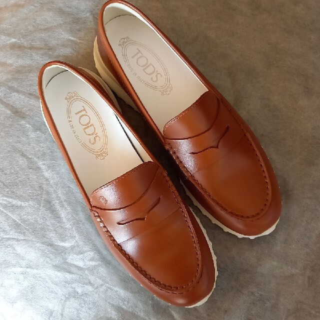 トッズ レザーモカシン ☆TOD'S/ローファー·オックスフォード☆未使用
