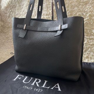 フルラ(Furla)のフルラ ジョーヴェ トートバッグ A4可 肩掛け可 シボ革 グレー(トートバッグ)