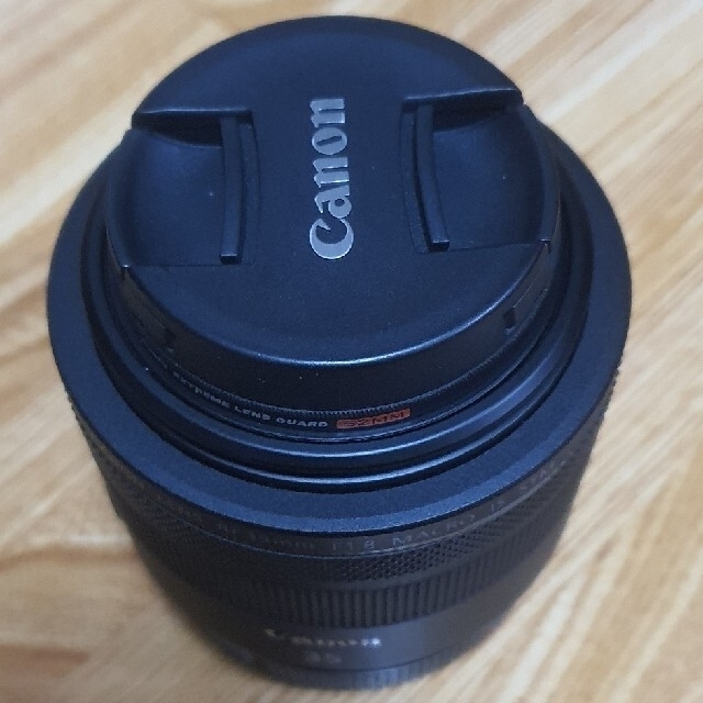 Canon　RF35mm F1.8 MAKRO IS STM