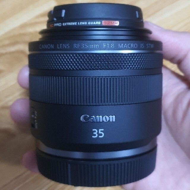 Canon　RF35mm F1.8 MAKRO IS STM