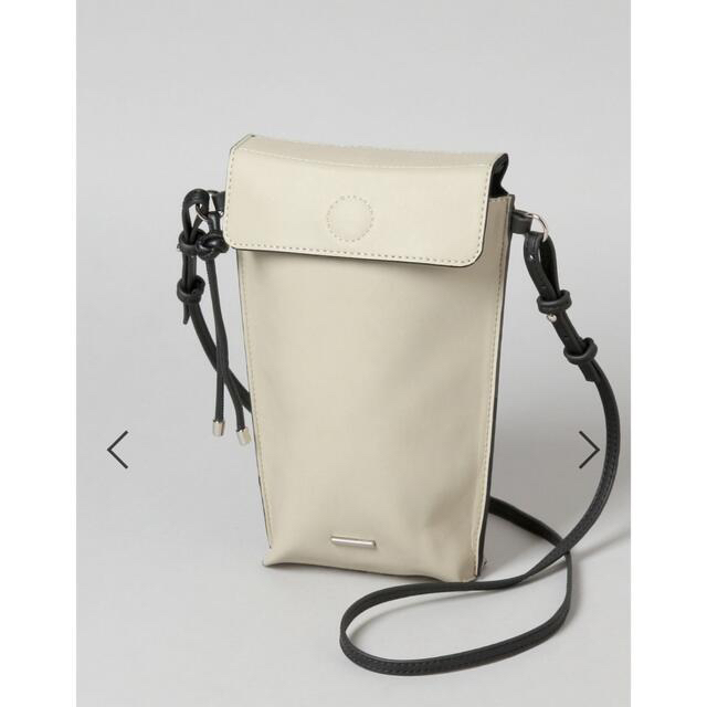 HARE(ハレ)のミニフラップショルダーバッグ(ホワイト) レディースのバッグ(ショルダーバッグ)の商品写真