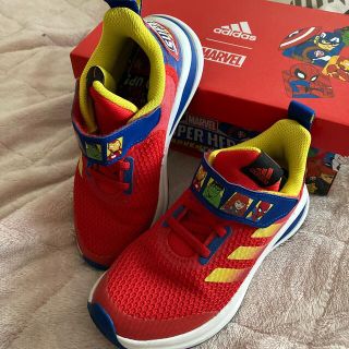 アディダス(adidas)のru様専用　19.5adidasスニーカー⭐︎MARVEL(スニーカー)