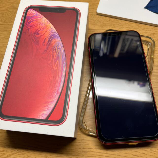 iPhone(アイフォーン)のiPhoneXR 64GB Product red 赤　SIMフリー スマホ/家電/カメラのスマートフォン/携帯電話(スマートフォン本体)の商品写真