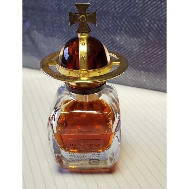 Vivienne Westwood(ヴィヴィアンウエストウッド)のヴィヴィアンウエストウッド　30ml　　　ブドワール　香水　{送料込み} コスメ/美容の香水(香水(女性用))の商品写真