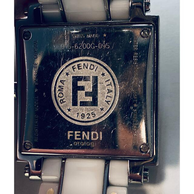 FENDI(フェンディ)の正規品) ☆FENDI☆ フェンディ　腕時計　クアドロセラミックF622240  レディースのファッション小物(腕時計)の商品写真