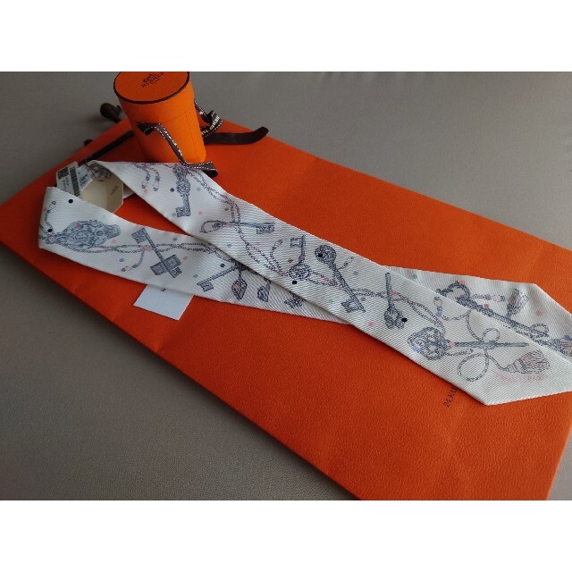 しておりま Hermes - 最新作 エルメス 新品未使用 ツイリー 鍵 2022SS