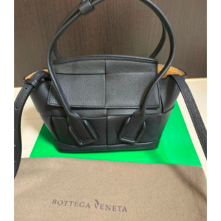 ボッテガ(Bottega Veneta) ショルダーバッグ(レディース)（スエード 
