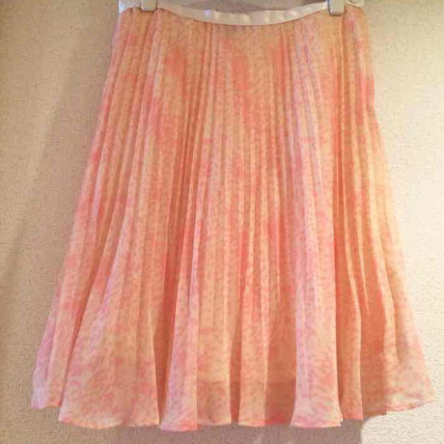 UNITED ARROWS(ユナイテッドアローズ)のユナイテッドアローズ38号スカート レディースのスカート(ひざ丈スカート)の商品写真