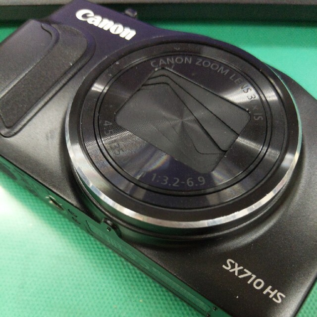 コンパクトデジタルカメラCANON　sx710hs