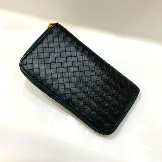 ボッテガヴェネタ(Bottega Veneta)の【超美品！】ボッテガ ヴェネタ　長財布　黒（中ブルー）　【匿名配送】(財布)