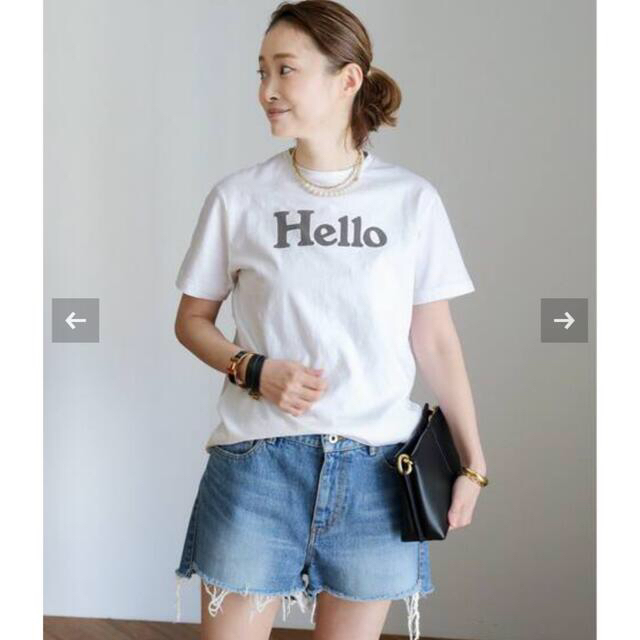 MADISONBLUE HELLO クルーネック Tシャツ