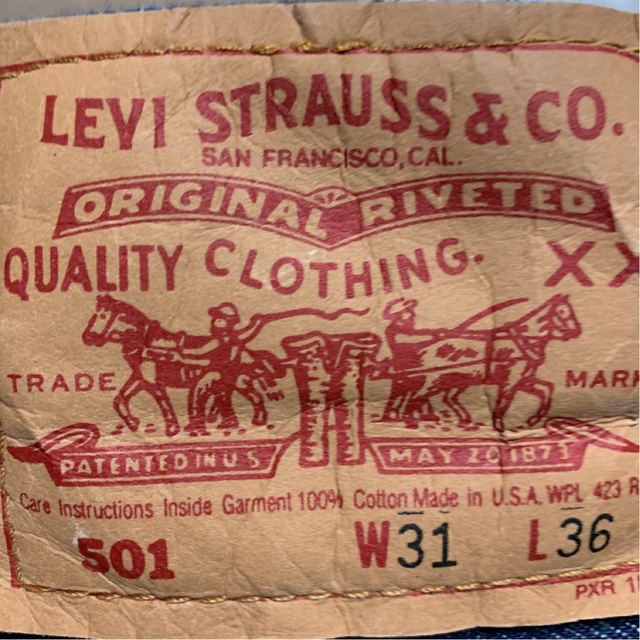 Levi's(リーバイス)のリーバイス501 アメリカ製　バレンシア工場　赤文字 メンズのパンツ(デニム/ジーンズ)の商品写真