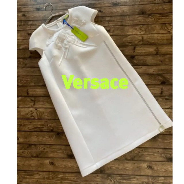 VERSACE(ヴェルサーチ)の＊ヴェルサーチジーンズ＊Versace geans＊イタリー製＊ワンピース＊ レディースのワンピース(ミニワンピース)の商品写真