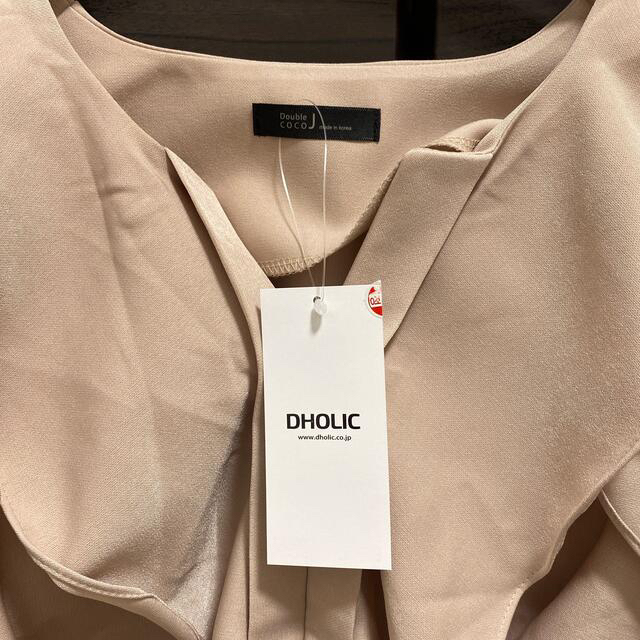 dholic(ディーホリック)のDHOLIC ラッフルディテールスリットネックブラウス  レディースのトップス(シャツ/ブラウス(長袖/七分))の商品写真