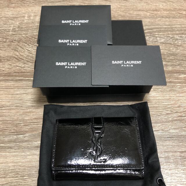 Saint Laurent(サンローラン)のサンローラン　キーケース　パテントレザー　ブラック レディースのファッション小物(キーケース)の商品写真