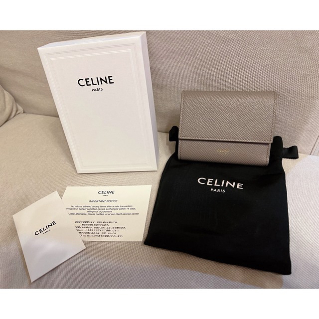 CELINE セリーヌ スモール トリフォールドウォレット ペブル - 財布