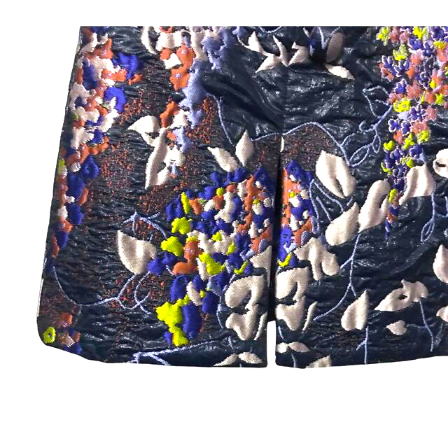 新品 カルヴェン CARVEN ジャガード 刺繍 くるみボタン タック スカート-