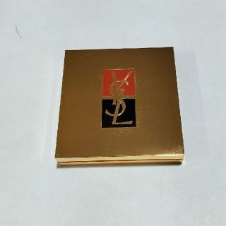 イヴサンローランボーテ(Yves Saint Laurent Beaute)のイブサンローラン　アイシャドウ　パープル(アイシャドウ)