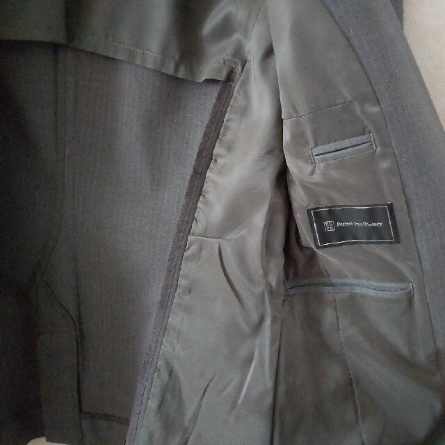 グレーストライプ　スカートスーツ上下セット レディースのフォーマル/ドレス(スーツ)の商品写真