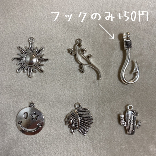 トートバッグ　デニムリメイク　ハンドメイド　8号帆布　かばん　チャーム