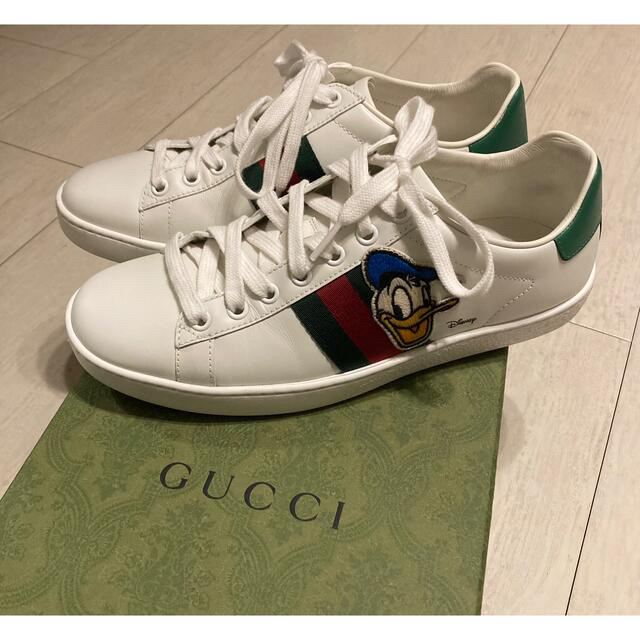 Gucci(グッチ)の正規品 美品GUCCI×ディズニーコラボ　レディース スニーカー レディースの靴/シューズ(スニーカー)の商品写真