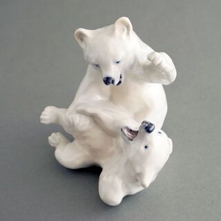 ロイヤルコペンハーゲン(ROYAL COPENHAGEN)のロイヤル コペンハーゲン じゃれる 2匹 白熊 フィギュリン 置物(置物)