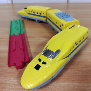 タカラトミー(Takara Tomy)のプラレール 超スピードドクターイエロー＋スピードかえレール2本(鉄道模型)