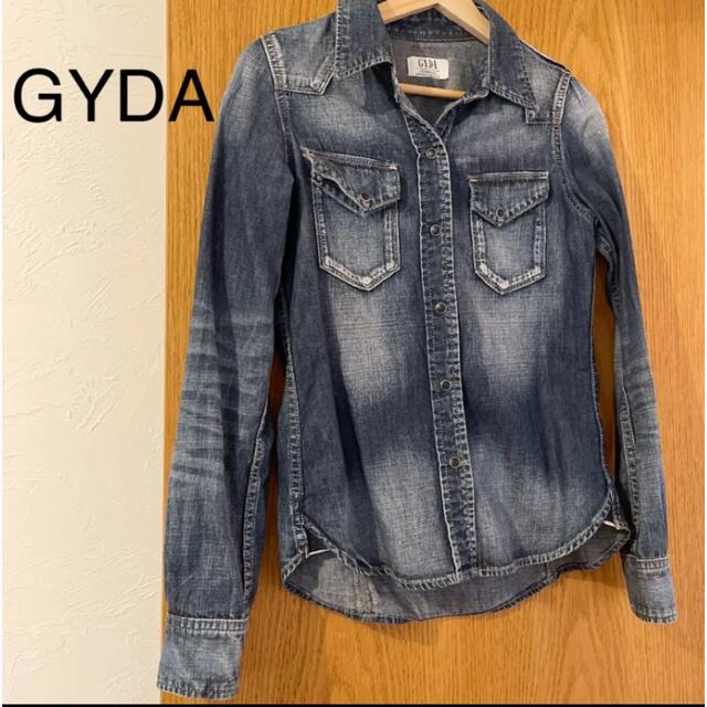 GYDA(ジェイダ)のGYDA ジェイダ　デニム　シャツ　トップス　zara h&m IENA レディースのトップス(シャツ/ブラウス(長袖/七分))の商品写真