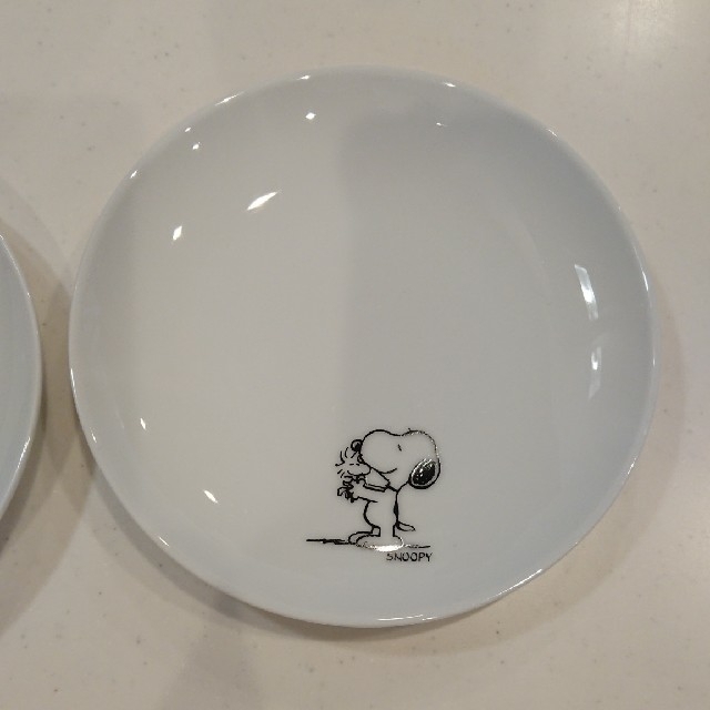 SNOOPY スヌーピー 皿2枚セット 新品未使用☆ インテリア/住まい/日用品のキッチン/食器(食器)の商品写真