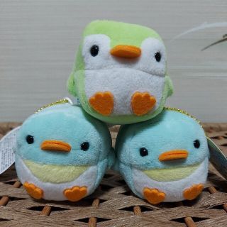 しかくい カラフルペンギン ぬいぐるみマスコット(キャラクターグッズ)