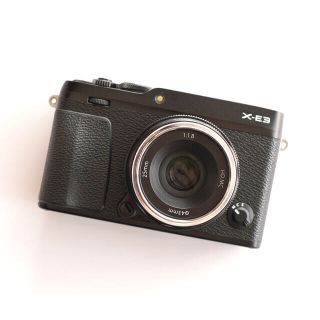 フジフイルム(富士フイルム)の「美品」FUJIFILM X-E3(ミラーレス一眼)